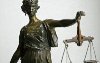 Шяуляйских полицейских будут судить за взятки и наркотики