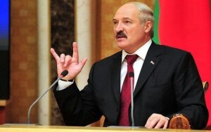 Лукашенко придумал, как "наклонить" Литву и Польшу