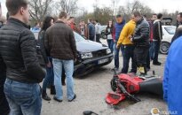 Nelegalios lenktynės aplaistytos motociklininko krauju