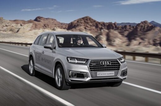 Audi Q7 e-tron height=345