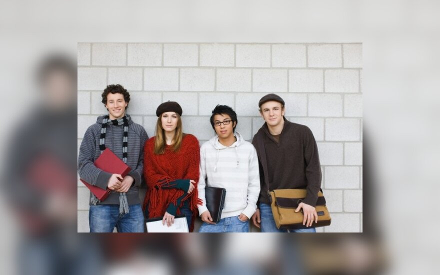 Dirbantys studentai mokesčius moka, tačiau į bedarbio pašalpą pretenduoti negali