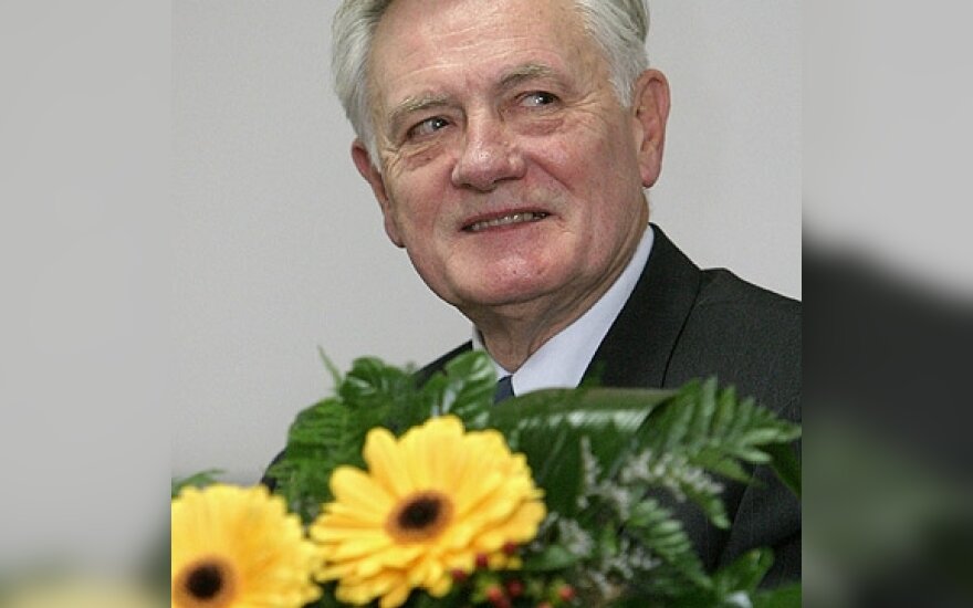 Valdas Adamkus