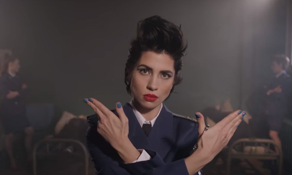 Pussy Riot выпустили посвященный генпрокурору клип'Чайка