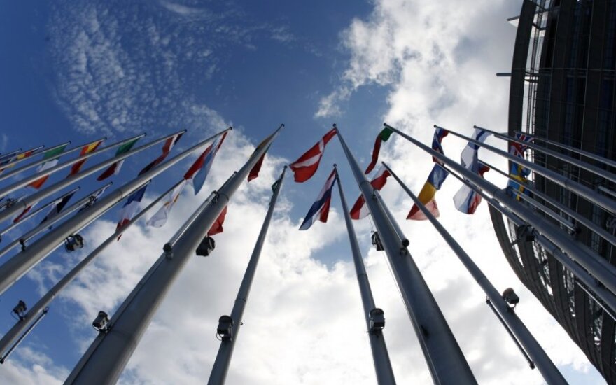 Европарламент одобрил "список Магнитского" из 32 россиян