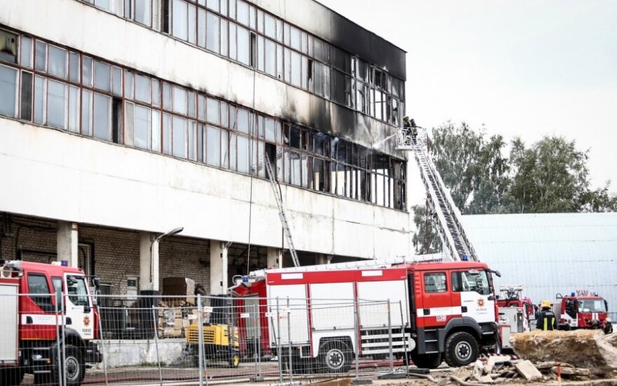 В Вильнюсе горело здание бывшего маслозавода