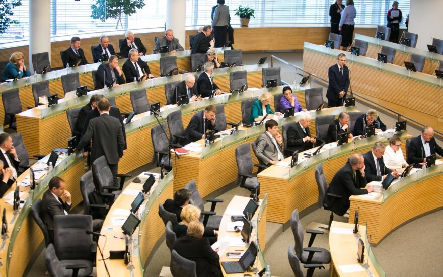 Парламентские комитеты будут выяснять, почему литвакам не восстанавливают литовское гражданство