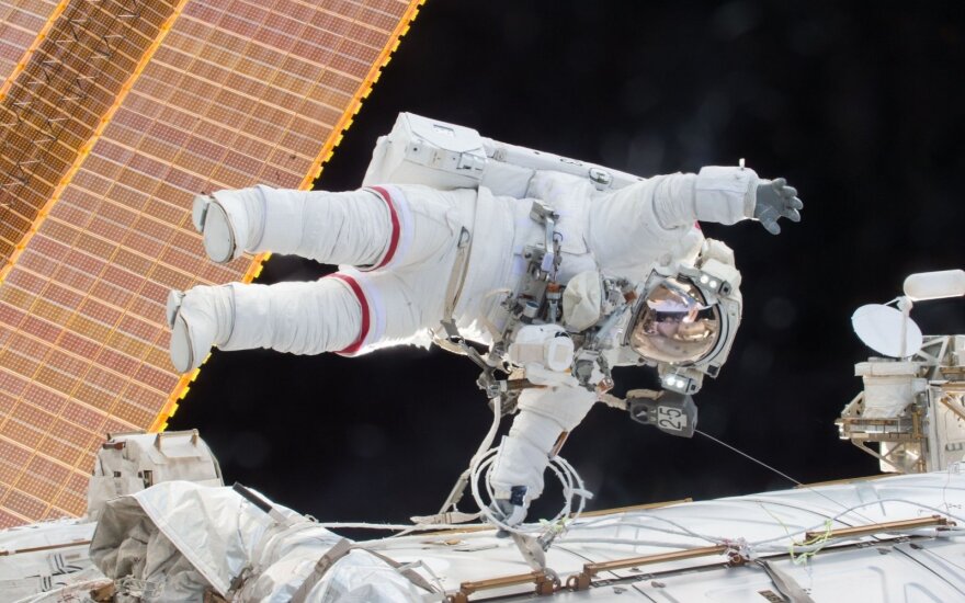 Выход астронавтов NASA в открытый космос откладывается