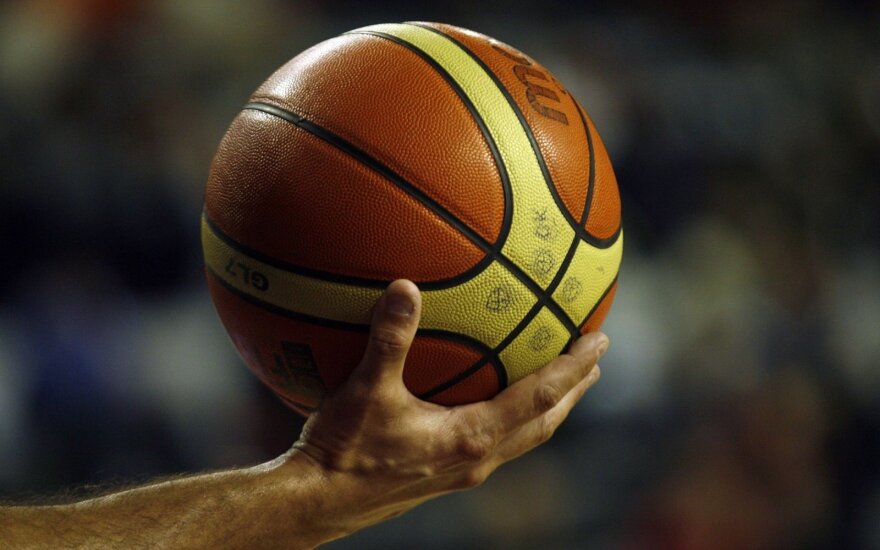 ВИДЕО: Игрок НБА выполнил школьное упражнение с мячом лишь с восьмой попытки