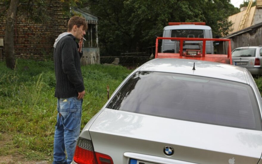Пьяного актера Ринкунаса за рулем BMW задержали жители