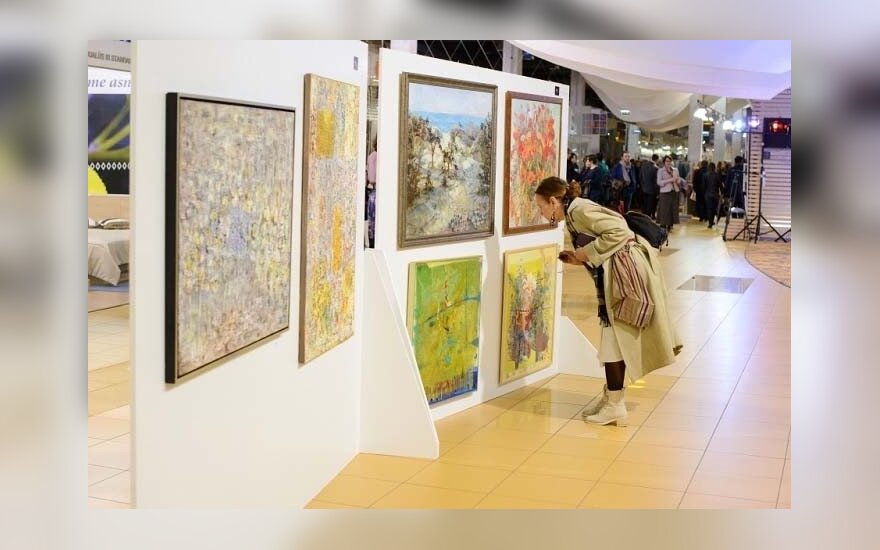 Аукцион работ литовских художников - в поддержку украинских военных