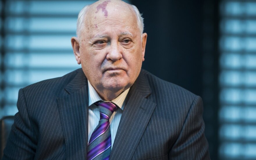 Вильнюсский суд вручил Горбачеву повестку в суд по делу 13 января