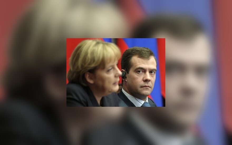 Меркель вступилась за "Северный поток"