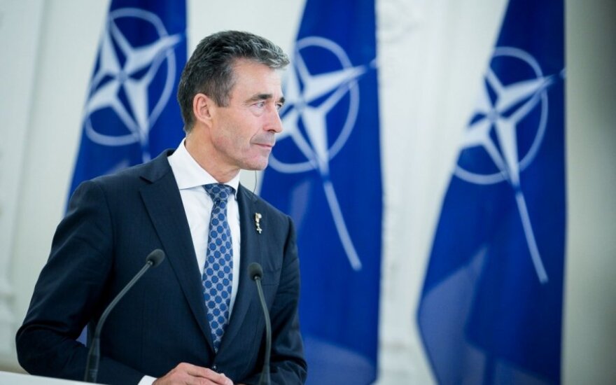 Расмуссен предложит Украине "политическую помощь" НАТО