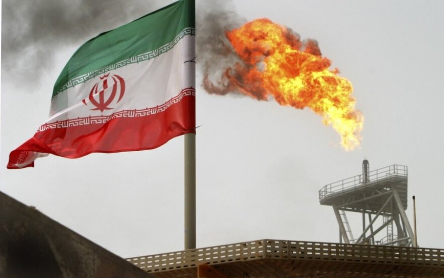 Иран пытается обойти нефтяное эмбарго США с помощью серого рынка