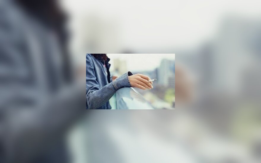 ЕK собирается полностью запретить курение