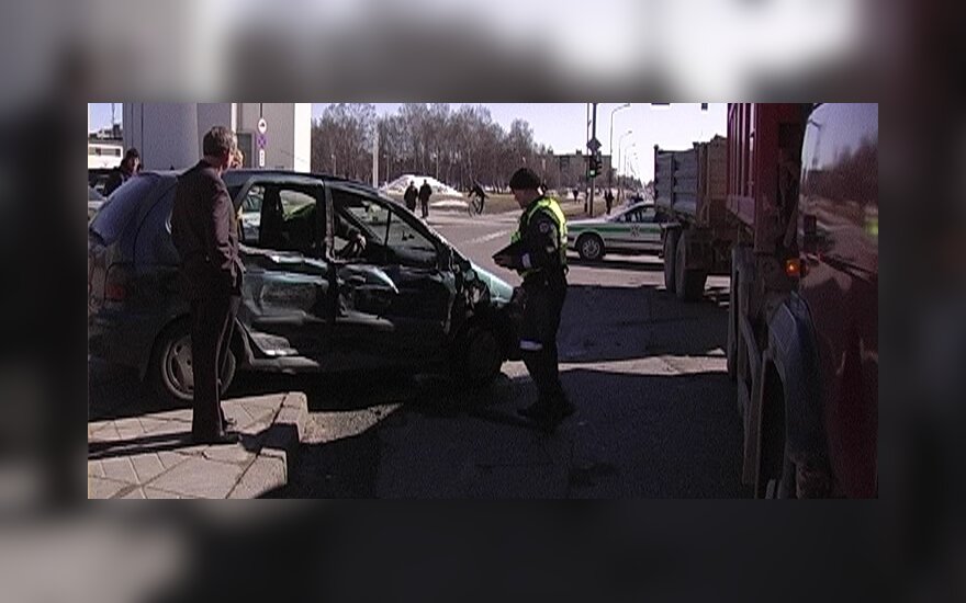 В Шяуляй в аварии пострадали два британца
