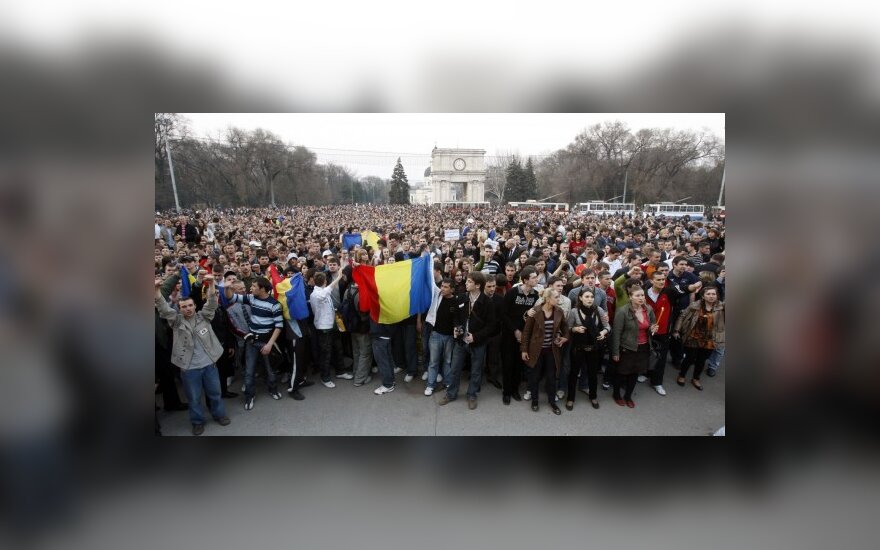 Молдавия и Грузия: цветные революции?