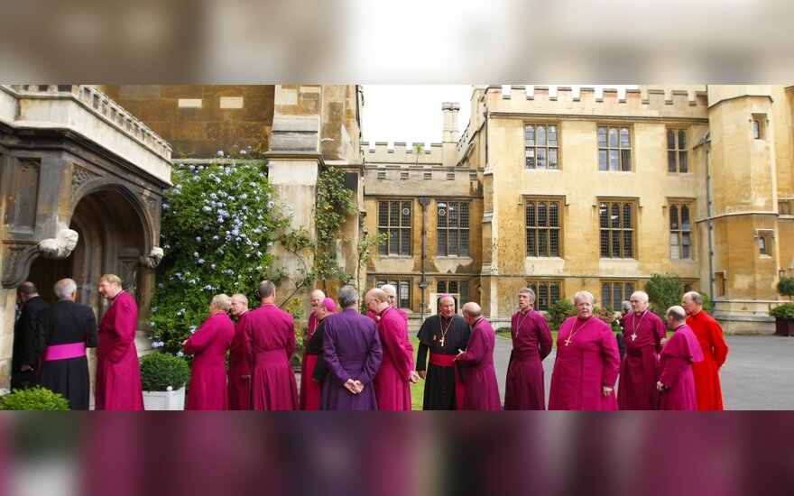 Впервые в истории Англиканской церкви епископом стала женщина