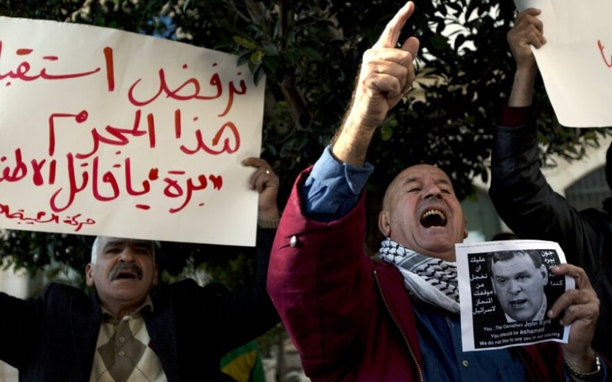 Palestiniečiai protestavo prieš Kanados užsienio reikalų ministrą Johną Bairdą