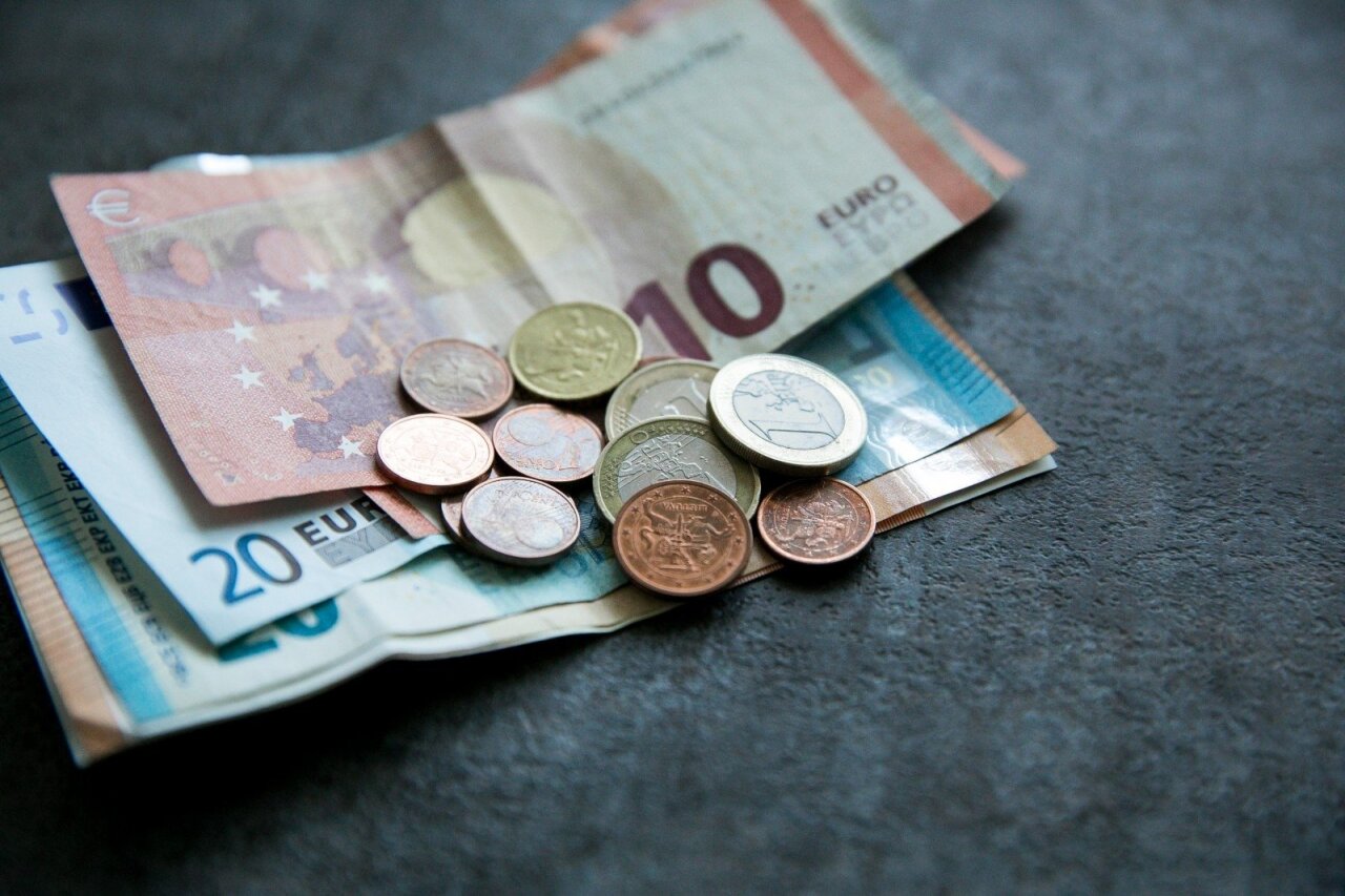 apyvartoje esančios monetos | Lietuvos banko terminų bazė - Įtraukiant monetų bazę
