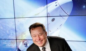 Elonas Muskas žada kosmonautikos pramonės revoliuciją.