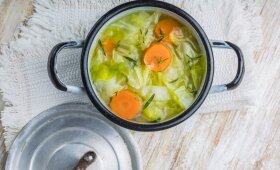 Šviežių kopūstų sriuba – neabejotinai viena skaniausių