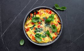 Omletas su daržovėmis – sotūs ir gardūs pusryčiai