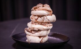 Morengas su šokoladu – nuostabus desertas vos iš 3 ingredientų