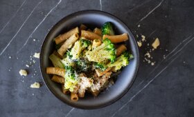 Niekada nebuvo taip paprasta paruošti vakarienę: makaronai su brokoliais