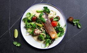 Lašiša su brokoliais ir grietinėle – valgysite lyg restorane
