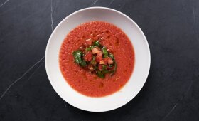 Šalta pomidorų sriuba gaspačas – jos nemėgstančių tiesiog nėra