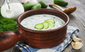 Šalta česnakinė sriuba – vienas malonumas tokią valgyti karštą dieną