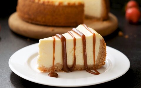 Sūrio pyragas – nuostabaus skonio skanus desertas, kurio nereikia kepti