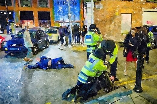 Naujųjų metų sutikimo beprotybę Mančesteryje internautai pavertė tikru renesanso meno kūriniu