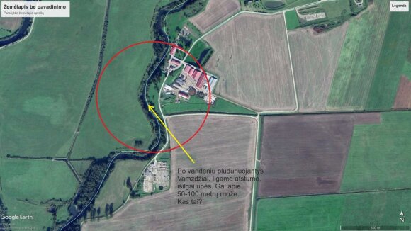 „Google Earth“ nuotraukos su pažymėta vamzdžių Veiviržo upėje vieta
