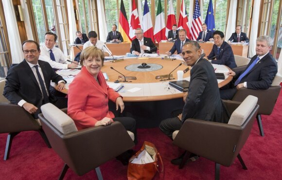Angela Merkel, Francois Hollande'as, Davidas Cameronas, Matteo Renzi, Jean'as Claude'as Junckeris, Donaldas Tuskas, Shinzo Abe, Stephenas Harperis, Barackas Obama