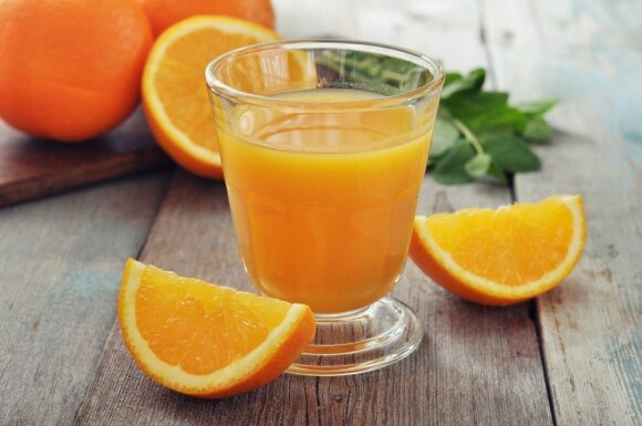 The nutritionist answered if the juice can ruin the diet: she advised when it is useful to drink it and when to stop.