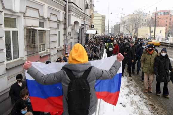 Protests are taking place in several Russian cities to support Alexei Navalna