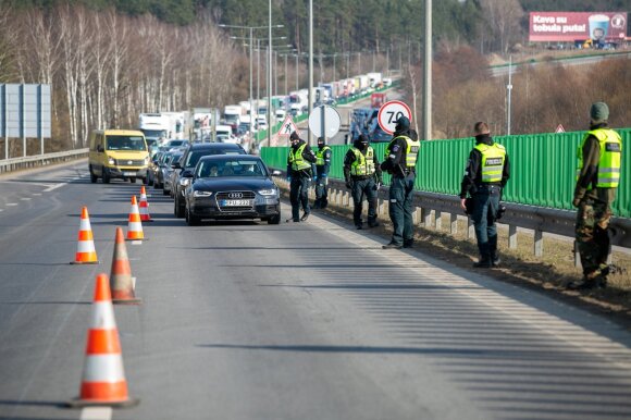 The neighbors found a land for Easter: they even travel to the seashore and think that the hands of the police will not reach here