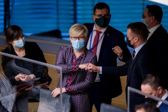 2020 12 11 Ingrida Šimonytė at the Seimas under oath of the government