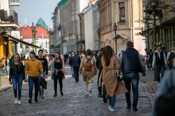 Compared to the coronavirus waves in Lithuania: the third wave affected the country differently