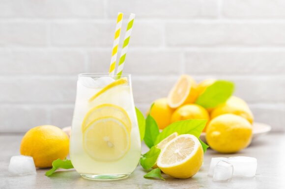 Homemade lemon lemonade