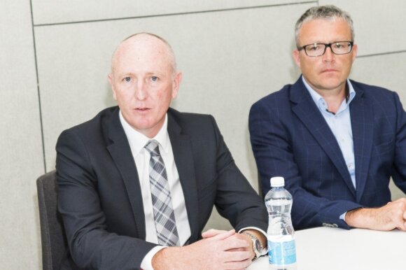 Vakarų Australijos Aplinkos ministras Stephenas Dawsonas ir USAD vadovas Gintaras Varnas
