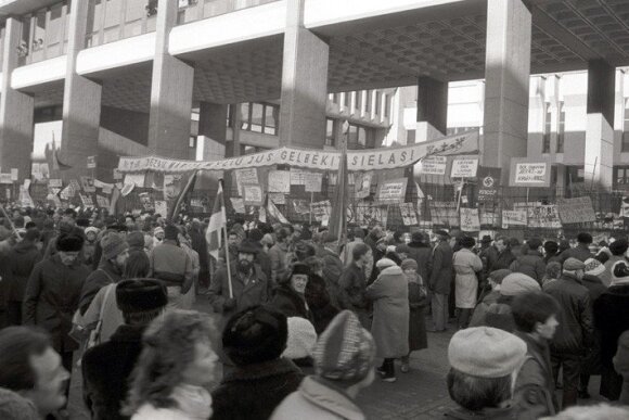 For many in Lithuania events in Ukraine revived memories of 13 July 1991.