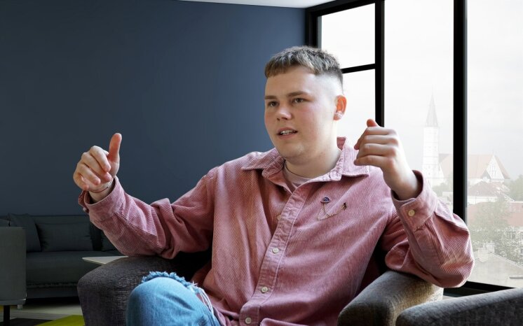 Jaunasis pedagogas: teigiantys, kad jaunoji karta – nurašyta, jau turėtų eiti į pensiją