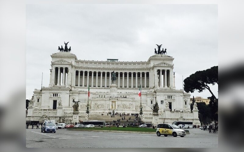 Italija