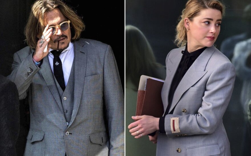 Skandalinguose teismo posėdžiuose buvusi Johny Deppo sutuoktinė žaidžia keistus žaidimus: pažvelkite į jos aprangą