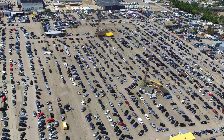 Nemalonios naujienos „Audi“: atšaukia 1,16 mln. automobilių