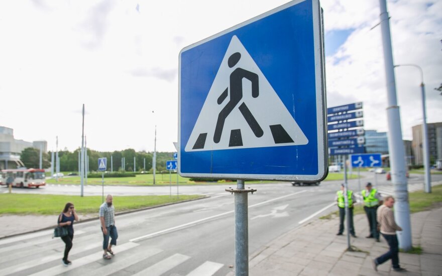Įvertino pėsčiųjų elgesį Baltijos šalyse: lietuviai dar turi kur pasitempti