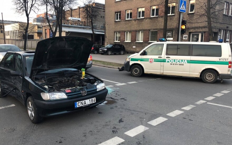 Vilniuje avariją sukėlė vairuotojo pažymėjimo neturintis vyriškis